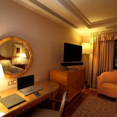 Madina Oberoi image