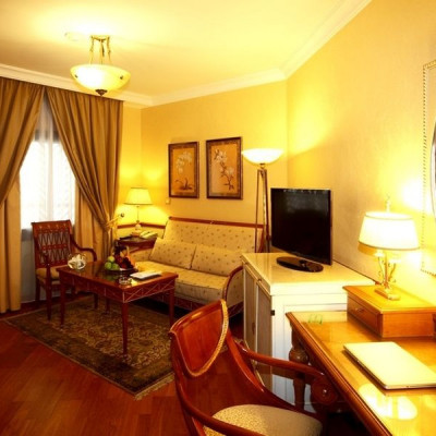 Madina Oberoi image