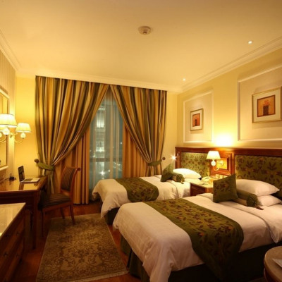 Madina Oberoi image