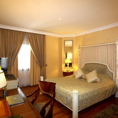 Madina Oberoi image