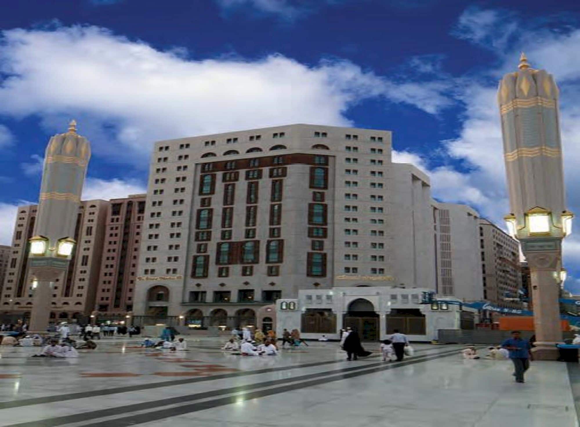 Madina Oberoi