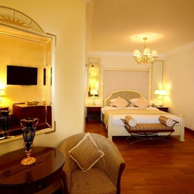 Madina Oberoi image