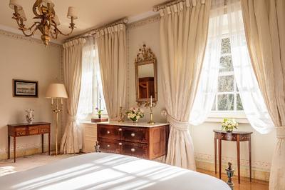 Superior Room with Pool View