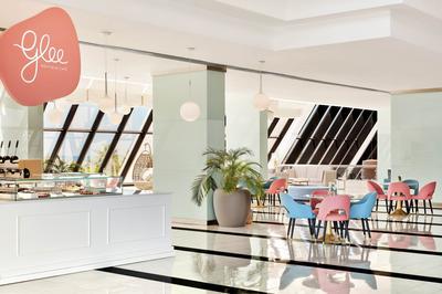 Glee Boutique Café