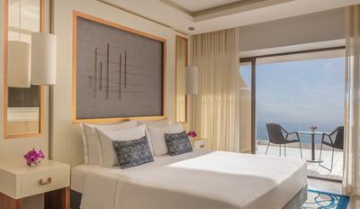 Deluxe Room with Sea View