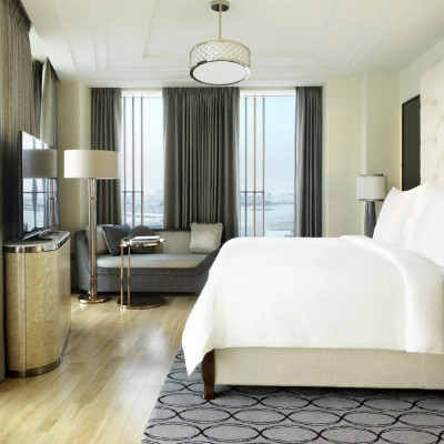 Four Seasons Executive Suite