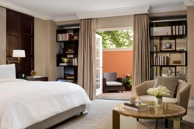 Deluxe Patio Room
