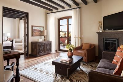 Parroquia Suite