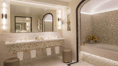Royal Garden Suite