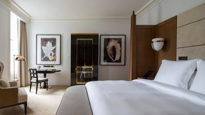 Premier Room