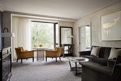 Premier Executive Suite - Garden View