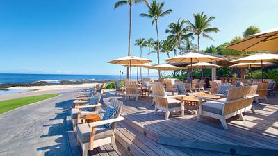Beach Tree Bar & Lounge