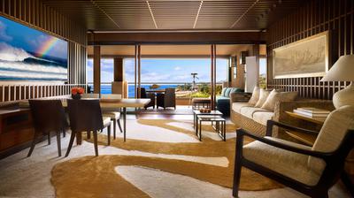 Penthouse Deluxe Oceanfront Suite