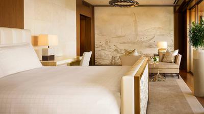 Alii Royal Suite