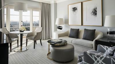 Hollywood Suite