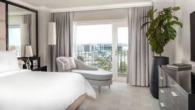 Grand Dohney Suite