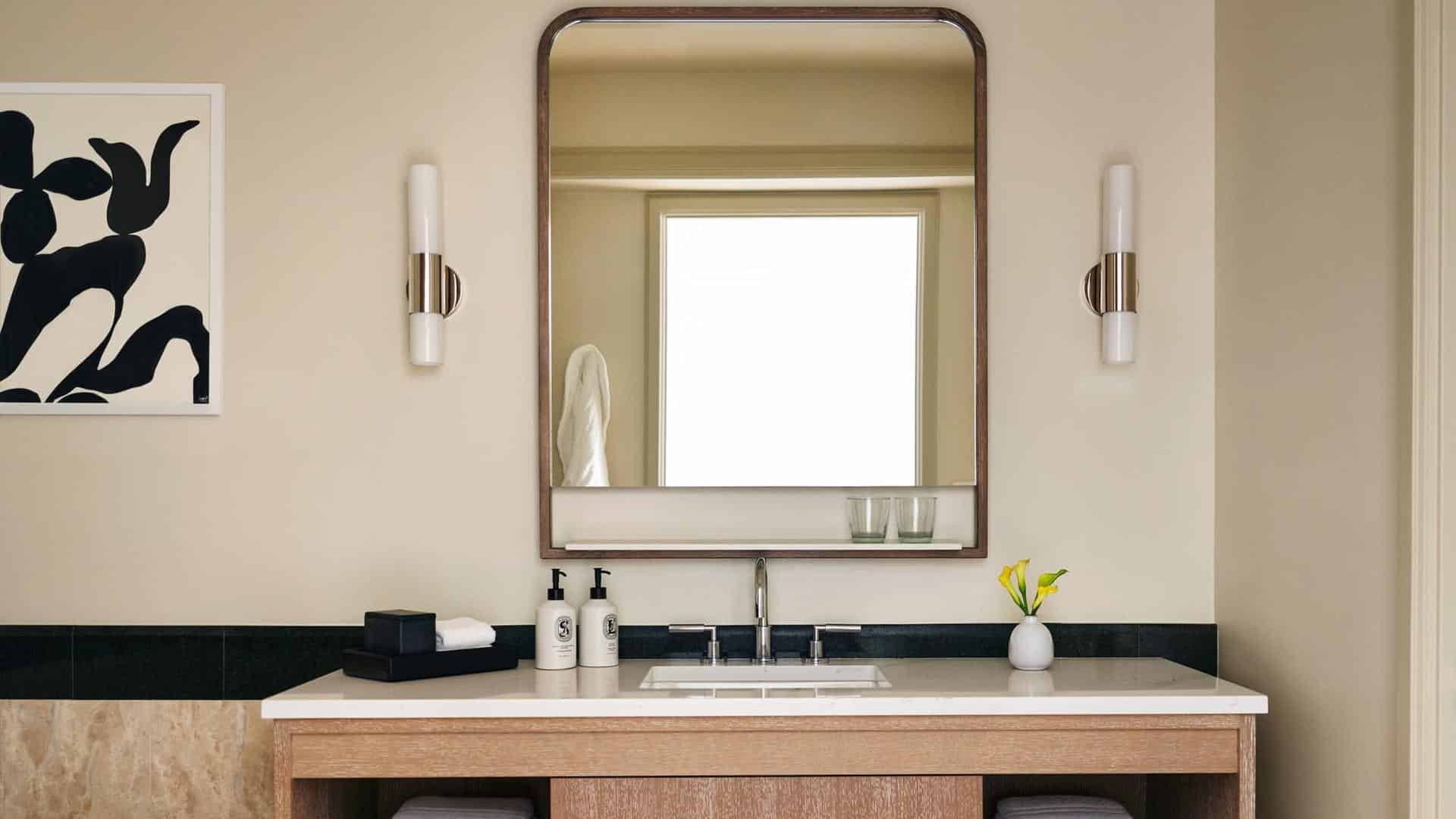 Bayfront Corner Suite