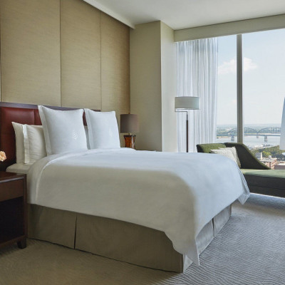 Four Seasons Hotel St. Louis image