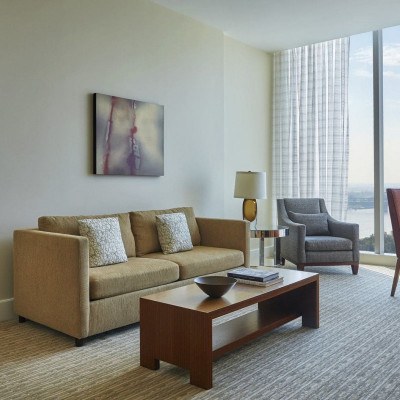 Four Seasons Hotel St. Louis image