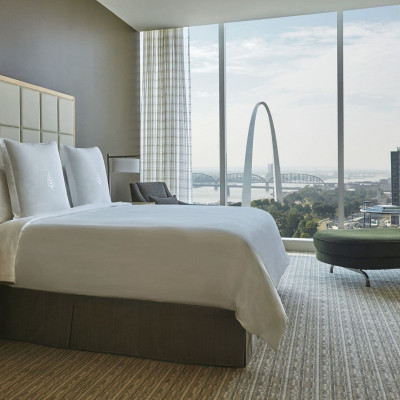 Four Seasons Hotel St. Louis image