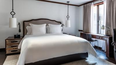 Grand Premier Room