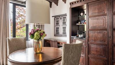 One-Bedroom Suite with Balcony