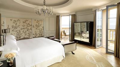 Khazar Presidential Suite