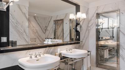 Four Seasons Junior Suite