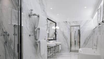 Four Seasons 1-Bedroom Suite