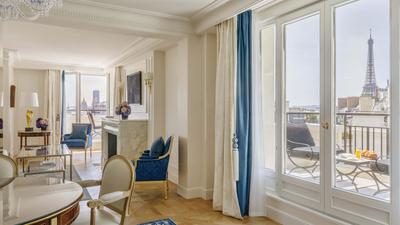Eiffel Parisian Suite