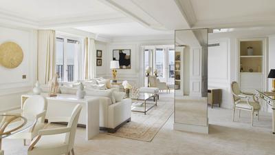 Eiffel Tower Suite - Two Bedroom