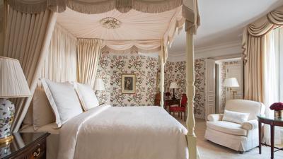 English Suite