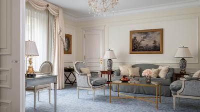 Four Seasons Suite