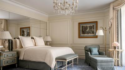 Four Seasons Suite