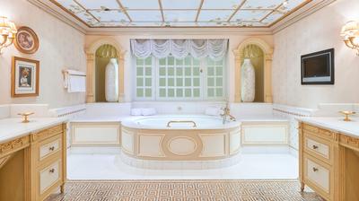 Royal Suite