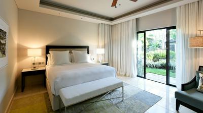 Five-Bedroom Private Retreat