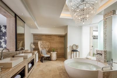 Three-Bedroom Royal Island Sanctuary