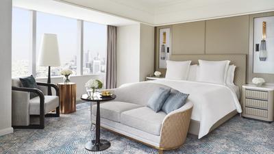 Four Seasons Executive Suite