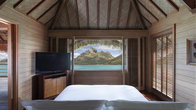 1 Bedroom Otemanu Overwater Bungalow Suite with Plunge Pool