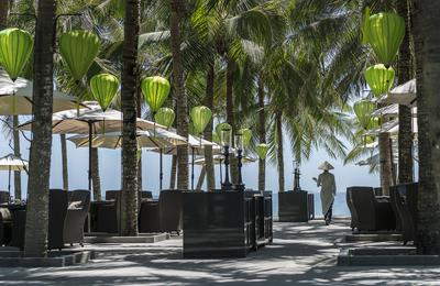 Le Sen Poolside Restaurant