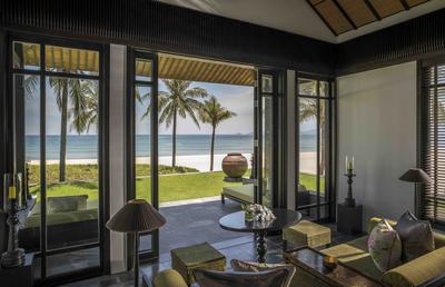 One-Bedroom Beachfront Villa