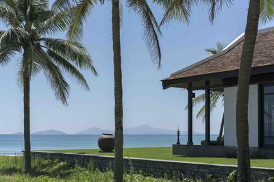 One-Bedroom Beachfront Villa