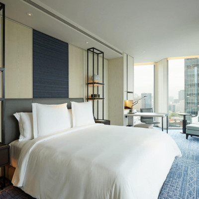 Corner Premier Room