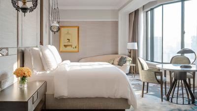 1-Bedroom Ambassador Suite