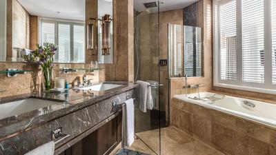 1-Bedroom Suite