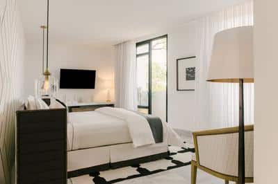 Junior Suite One King