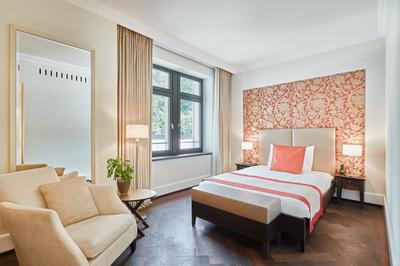 Superior Room, Single