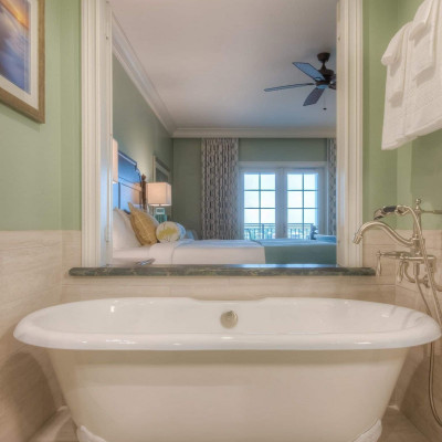 The Henderson, A Salamander Beach & Spa Resort image