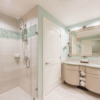 The Henderson, A Salamander Beach & Spa Resort image