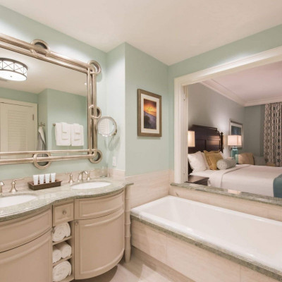 The Henderson, A Salamander Beach & Spa Resort image